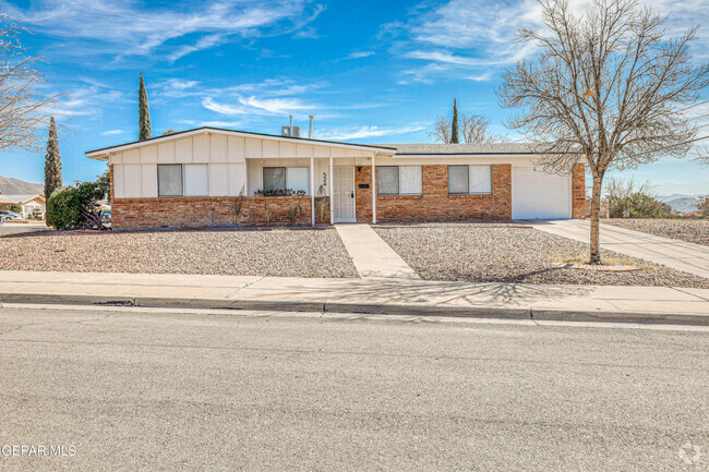 Building Photo - 524 Balboa Rd Rental