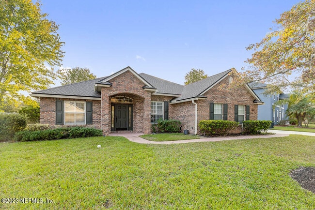 Building Photo - 813 W American Eagle Dr