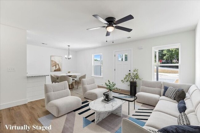 Photo - SPECIAL! Arlington Townes - Beautiful 3 Be...