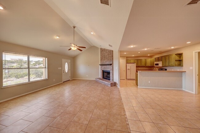 Photo - 409 Alvin Dr