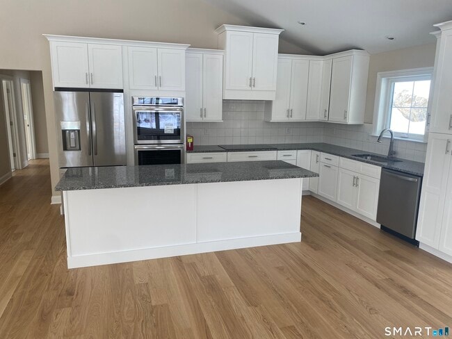 Photo - 919 Strongtown Rd