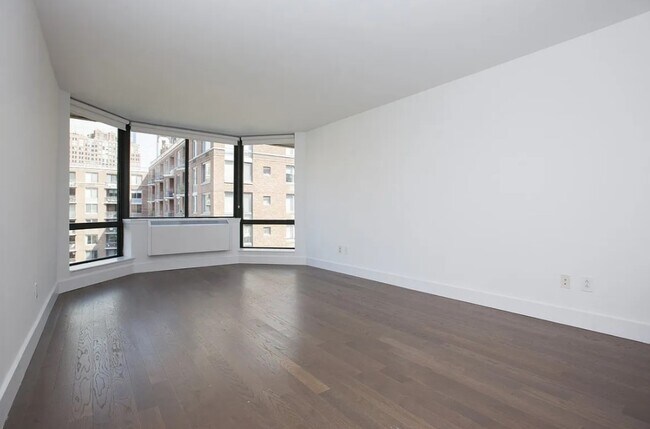 Photo - 55 Battery Pl Unit 210