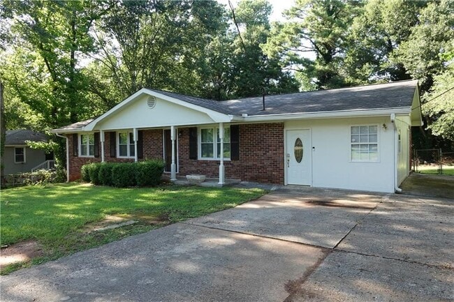 Photo - 186 Zelma St SW