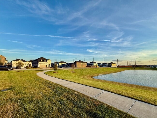 Building Photo - 15515 Islandview Ln