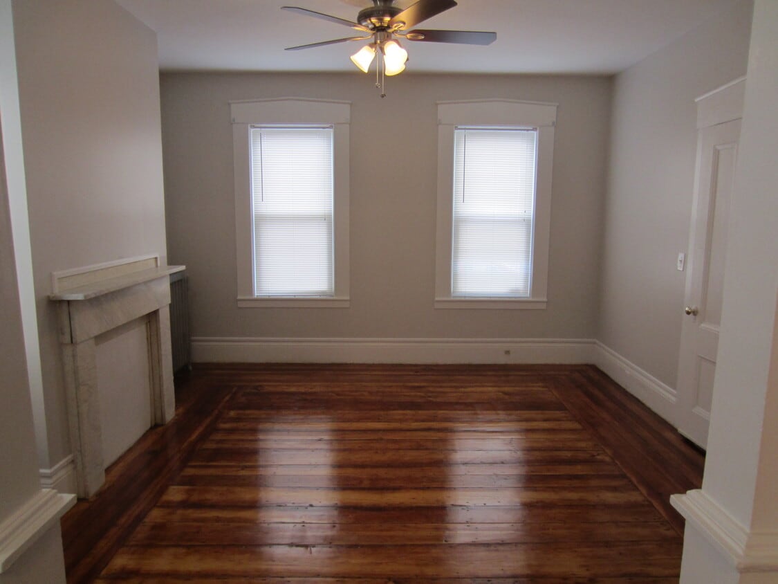 Photo - 111 3rd St (Lowell, MA)