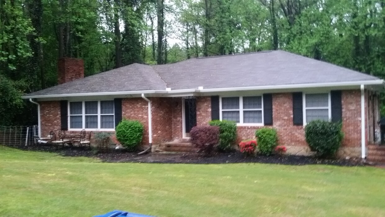 Photo - 3596 N Stratford Rd NE (Atlanta, GA)