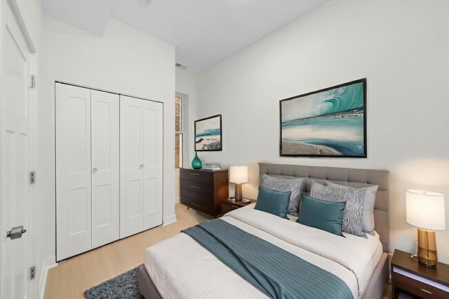 Photo - 3037 W Lexington St