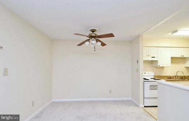 Photo - 5911 Prince James Dr
