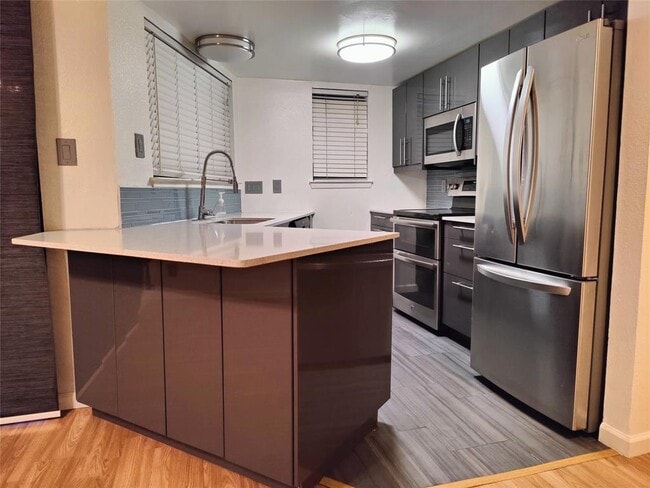 Building Photo - 2500 Burleson Rd Unit 315