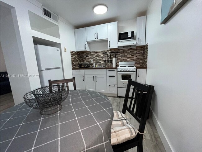 Photo - 326 Wilson St Unit 105