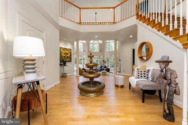 Photo - 1445 Mayhurst Blvd