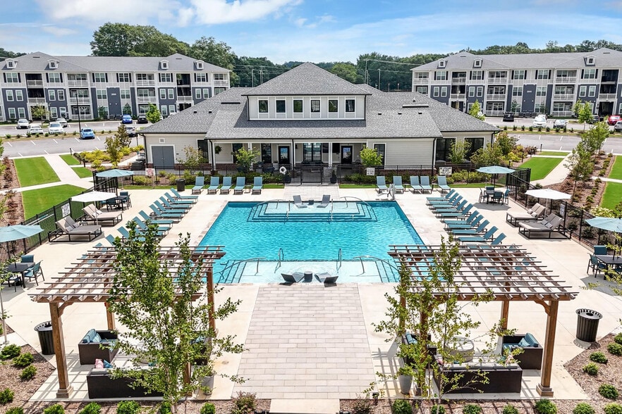 The Shoals apartments — community photo