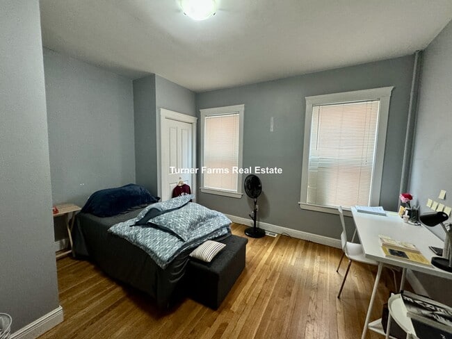 Photo - 374 Prospect St Unit 1