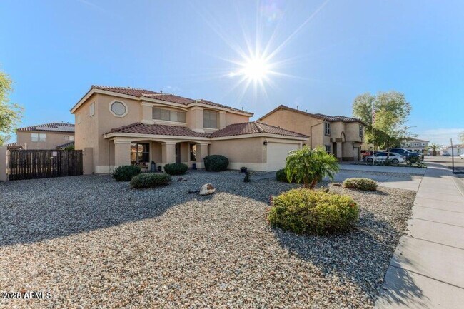 10617 W Daley Ln