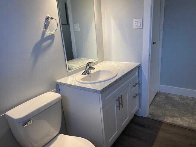 Photo - Bennett Apartments