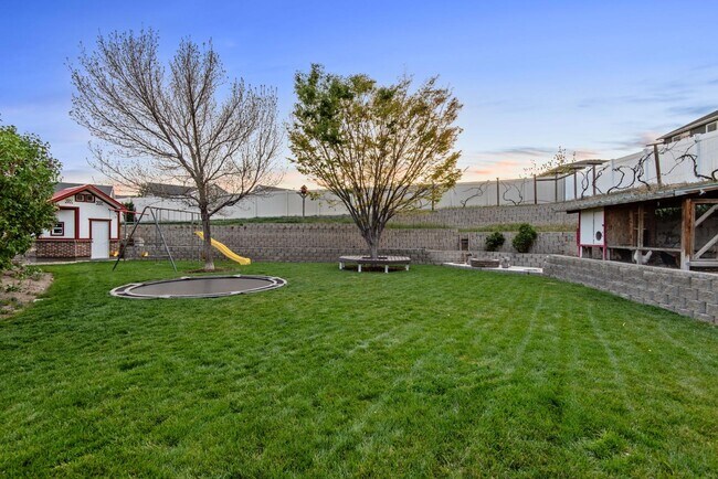 Photo - 2521 Apricot Pl
