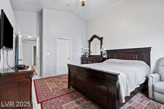 Photo - 2419 Country Orchard St