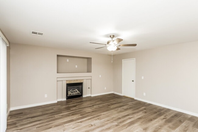 Photo - 951 Ostrich Fern Ct