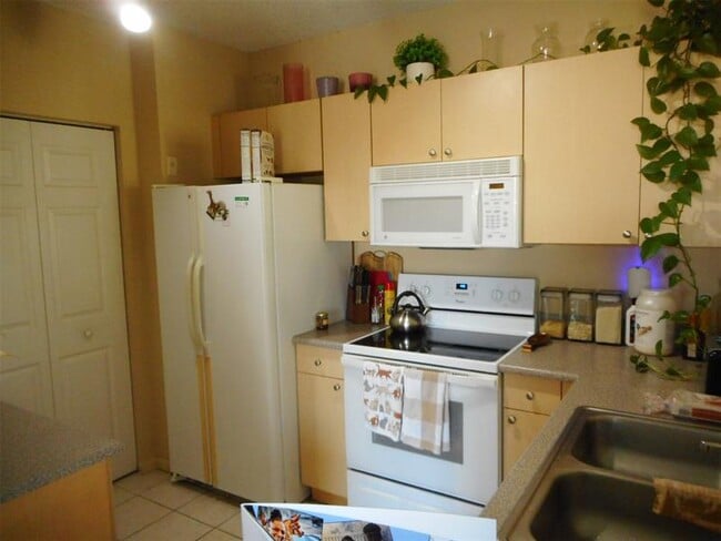 Photo - 7970 N Nob Hill Rd Unit 207