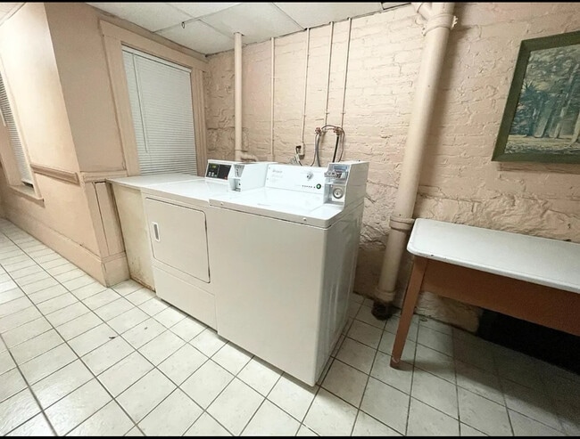 Photo - 7 Grove St Unit 2