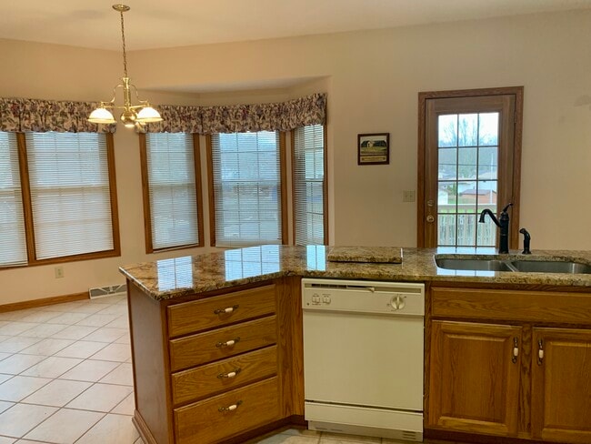 Photo - 2014 E Main St