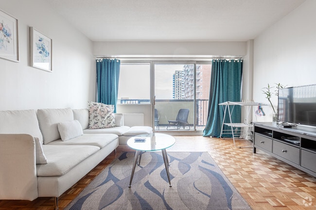 1BR, 1BA - The Longwood