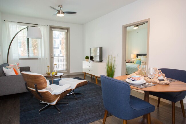 The Art on Highland Apartments For Rent in Phoenix, AZ