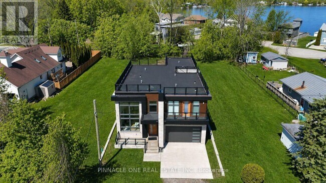 Photo - 992 Little Cedar Ave