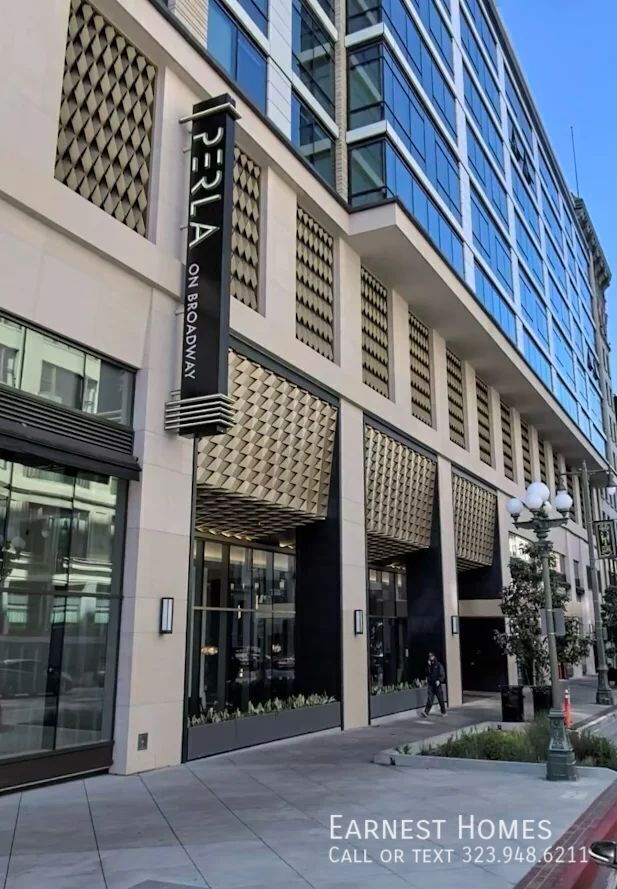 Building Photo - 400 South Broadway-3109 Unit 3109