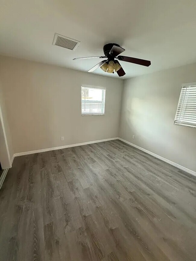 Photo - 201 48th Ave N