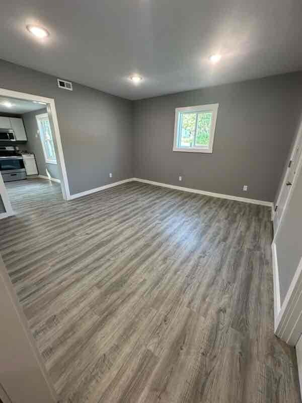 Photo - 406 S Church St