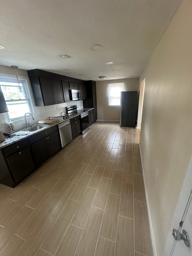 Photo - 341 Stevens St