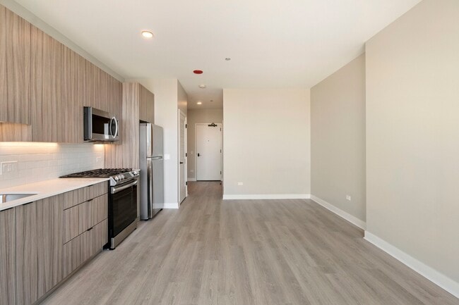 Photo - 4600 N Broadway Unit 314