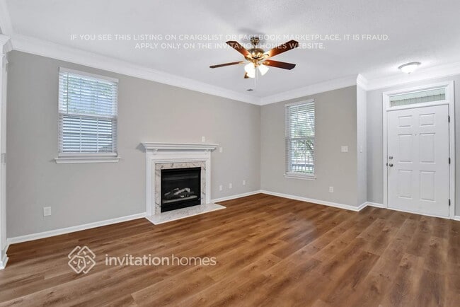 Photo - 1199 Lempster Dr NW House