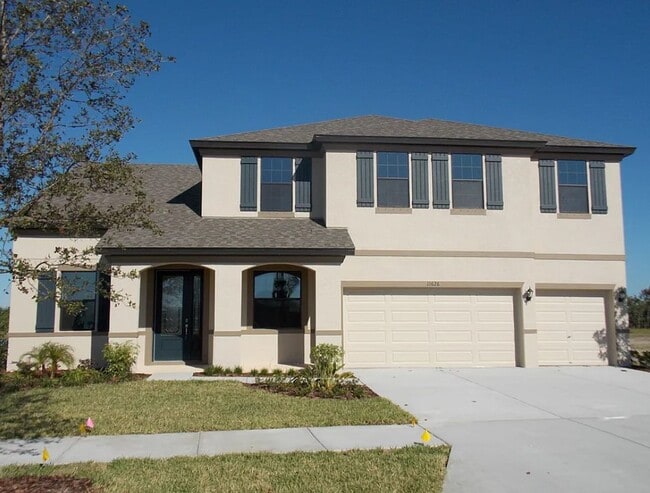Building Photo - Spacious 5BR/4BA Home with Pool in Riverview