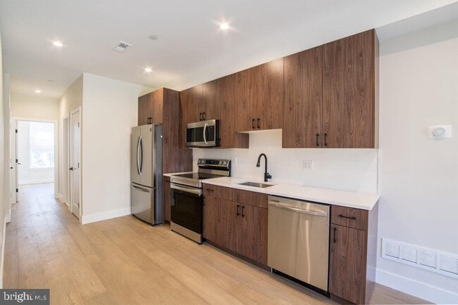 Photo - 2147 N Franklin St Unit A