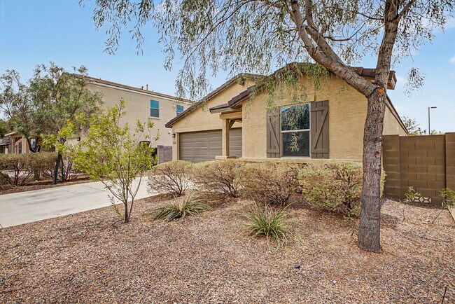 Photo - 21415 W Holly St