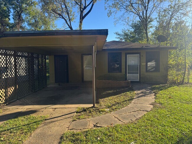 Cute 2 bedroom home in Caddo Heights - Cute 2 bedroom home in Caddo Heights