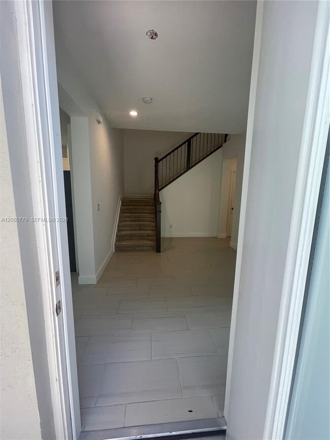 Photo - 9019 Kingsmoor Wy