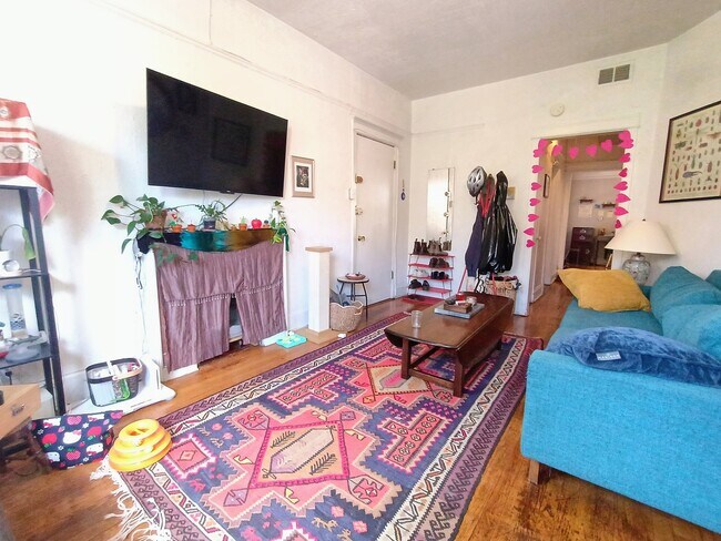 Photo - 3516 N Broadway