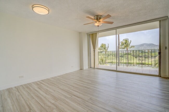 2355 Ala Wai Blvd