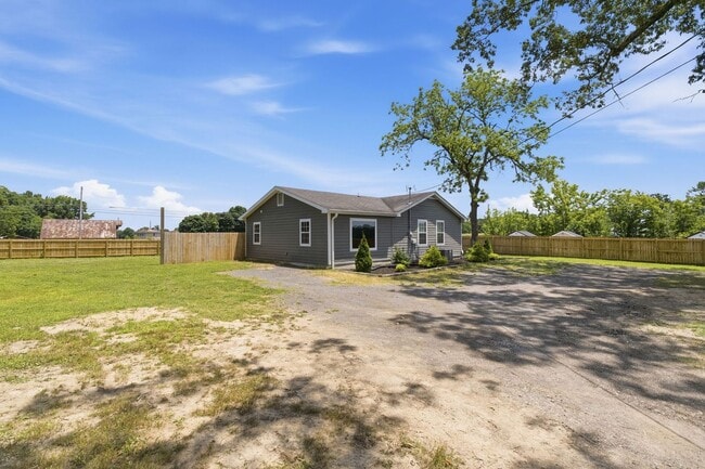 Photo - Charming Updated Home with Expansive Yard in Joelton!