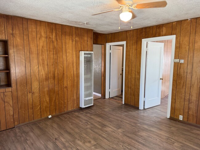 Photo - 1291 Wallis Ave