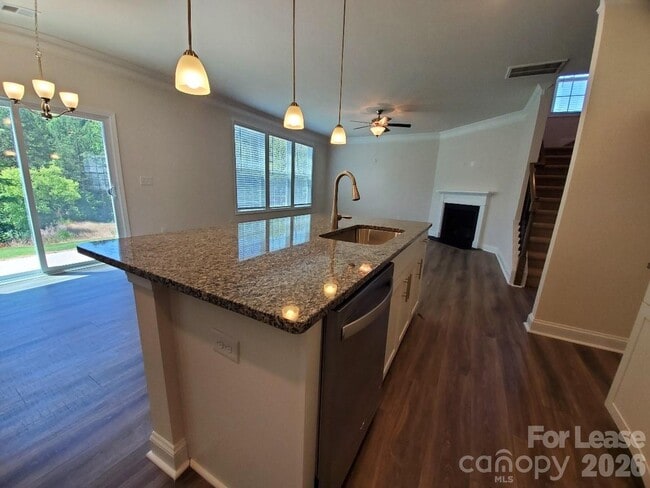 Photo - 3013 Lydney Cir