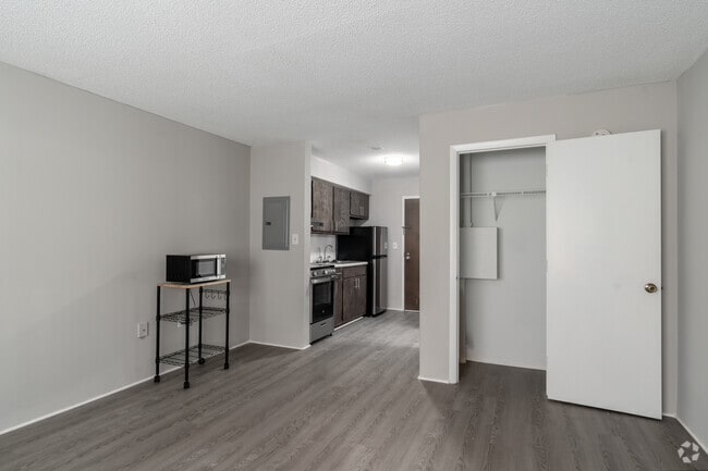 1BR, 1BA - 350 SF Studio - Living Area