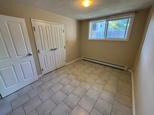 Photo - 30-30 Westmount Rd W Unit 21