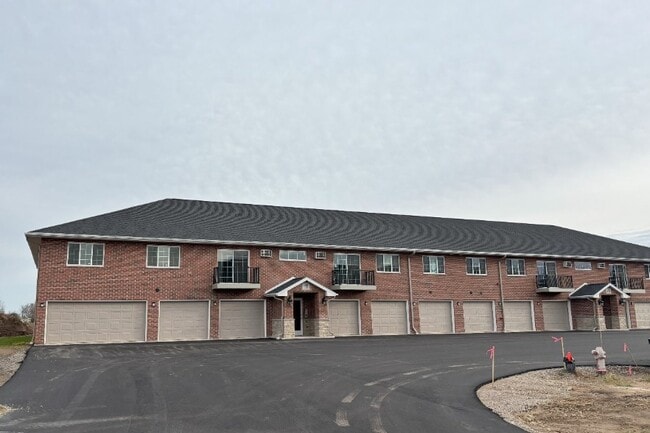 Building Photo - Main Line Estates Rental