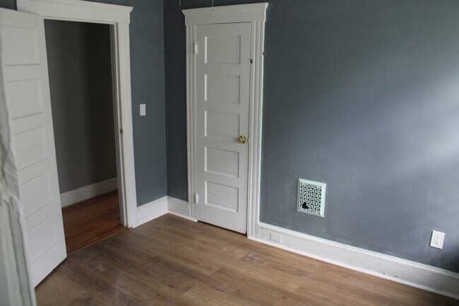 Photo - 110 Warren Ave