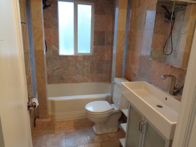 Photo - 717 S 900 E Unit 3