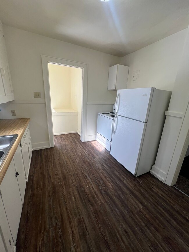 Photo - 445-447 S Main St Unidad 447 S Main